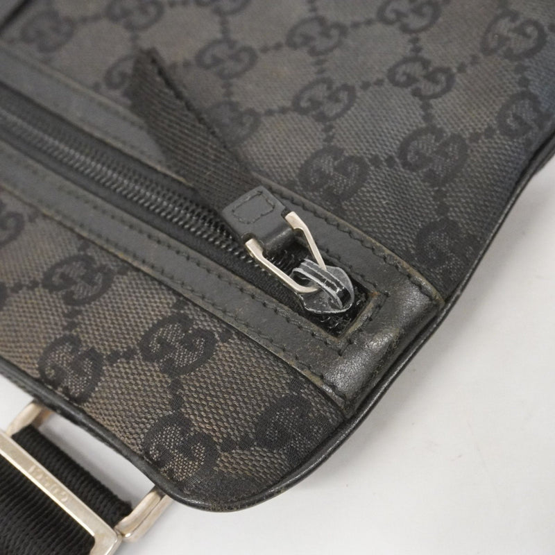 Flat Messenger Bag Gg Canvas Medium