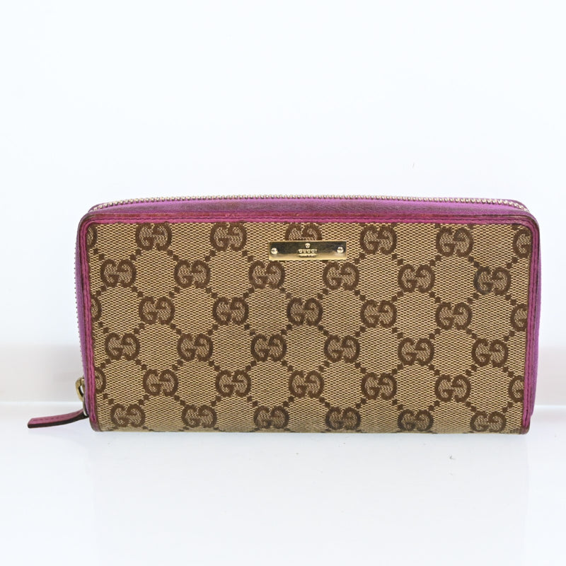 Gucci Gg Canvas Leather Round