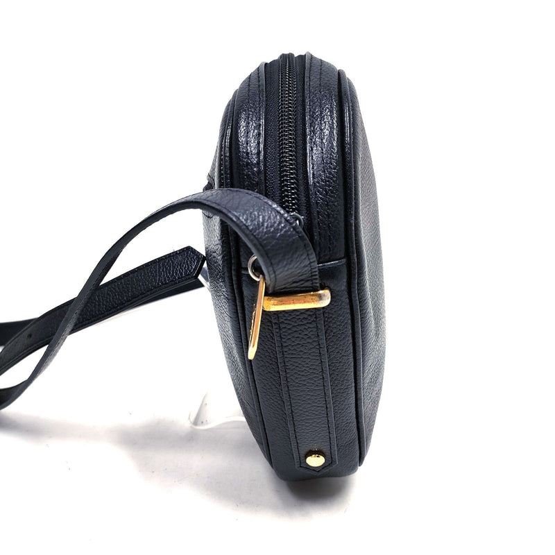 No Tariff Yves Saint Laurent Shoulder