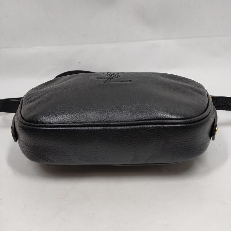 No Tariff Yves Saint Laurent Shoulder