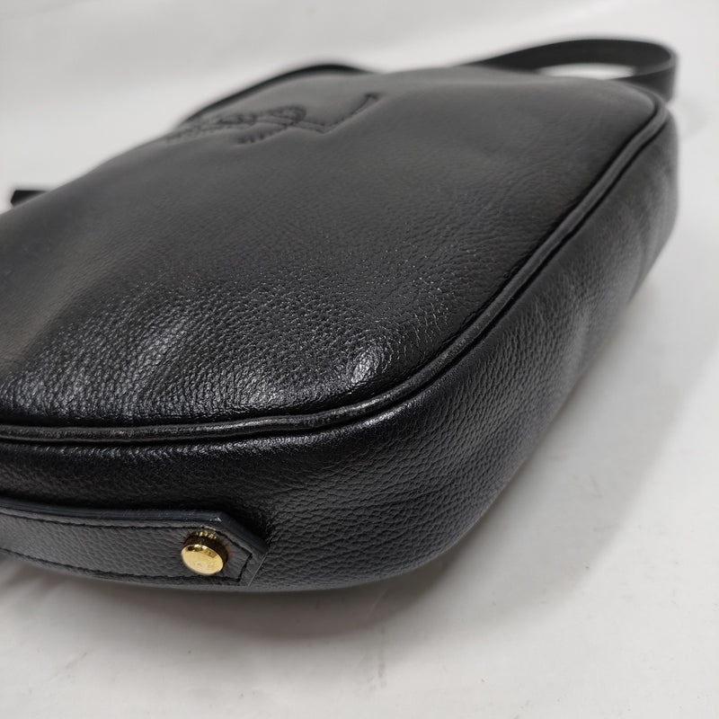 No Tariff Yves Saint Laurent Shoulder