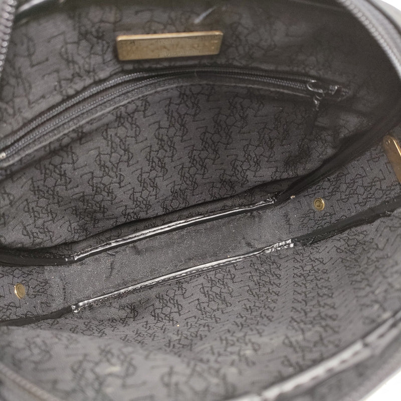 No Tariff Yves Saint Laurent Shoulder