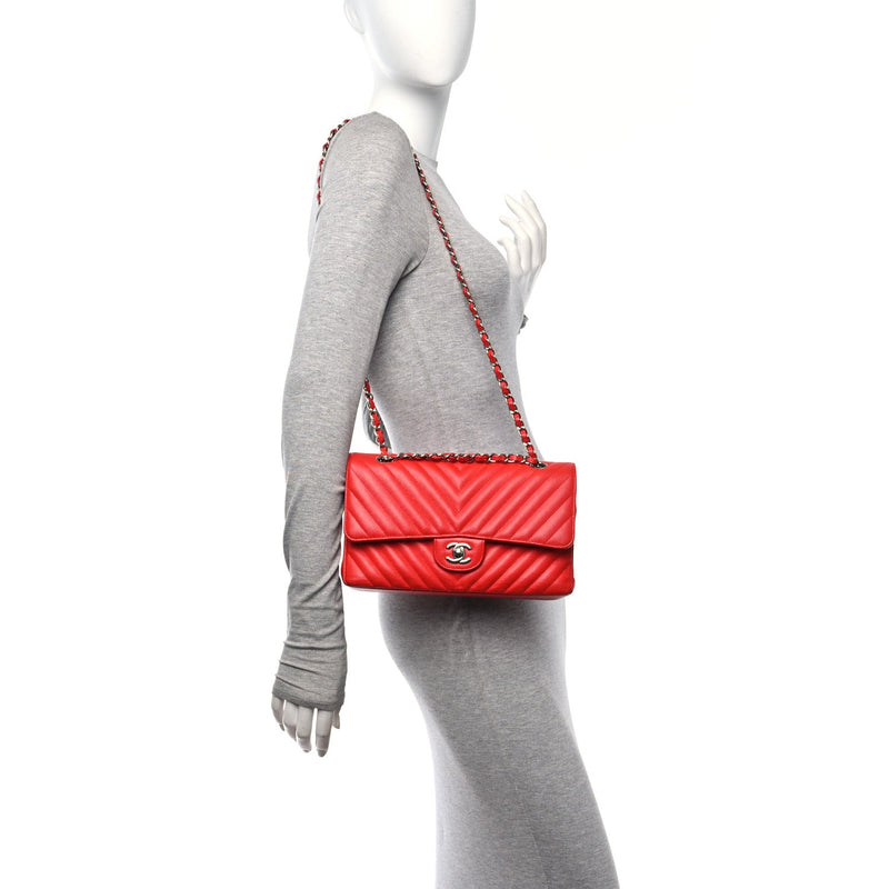 Caviar Chevron Quilted Medium Double