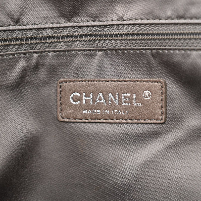 Lambskin Large Chain Mail Hobo Black