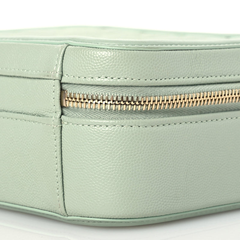 Caviar Quilted Medium Cc Filigree Vanity