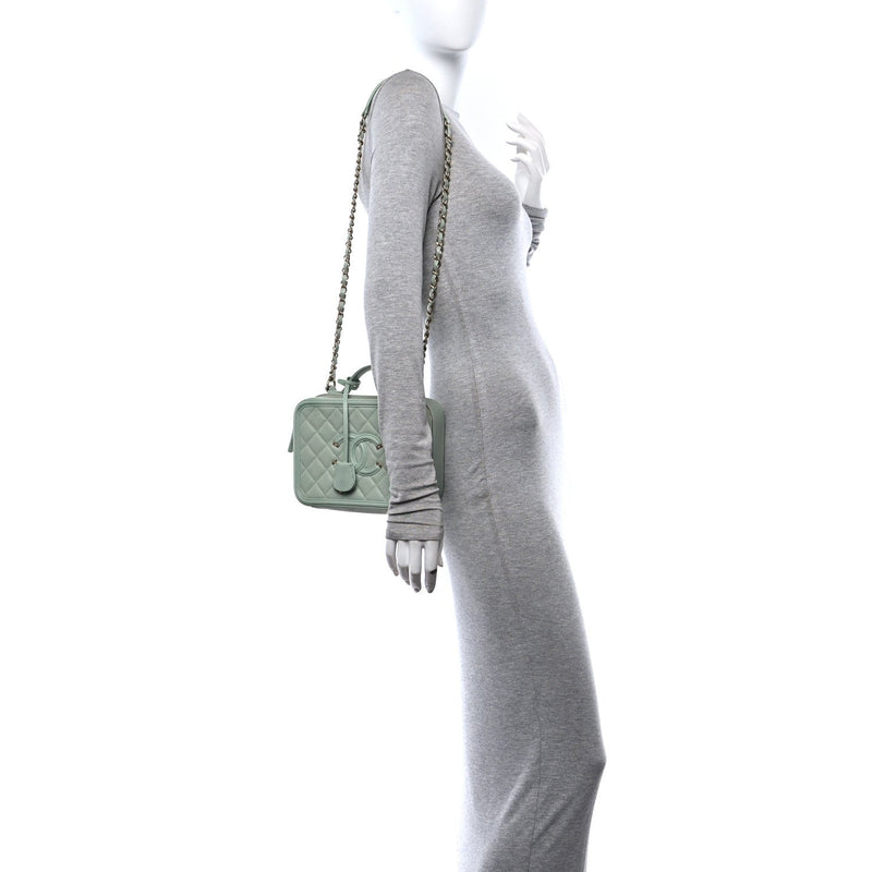 Caviar Quilted Medium Cc Filigree Vanity