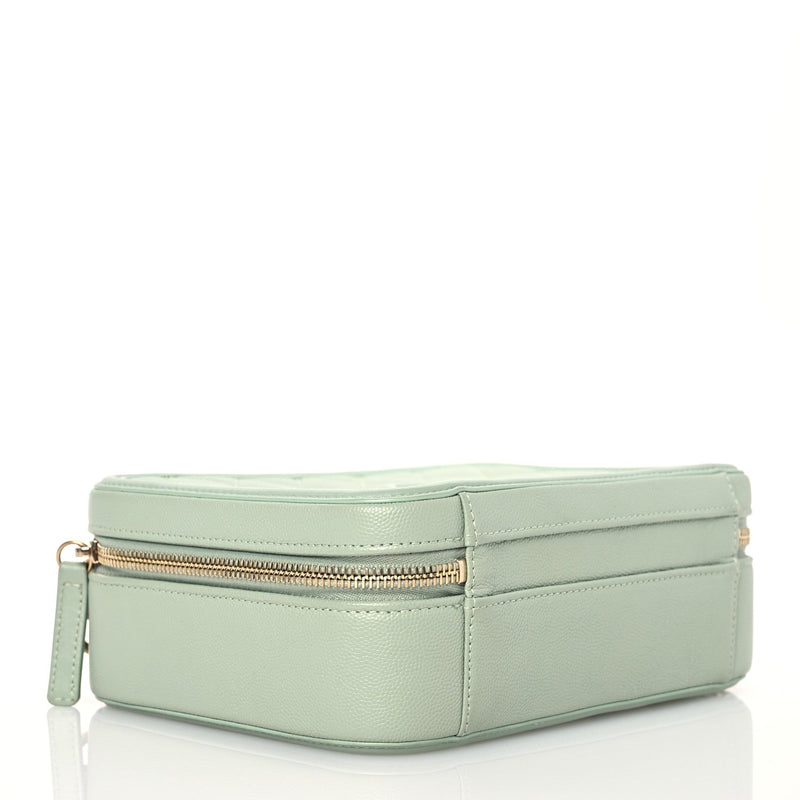 Caviar Quilted Medium Cc Filigree Vanity