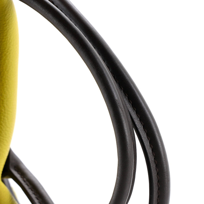 W Tote Veau Cachemire Calfskin Pm