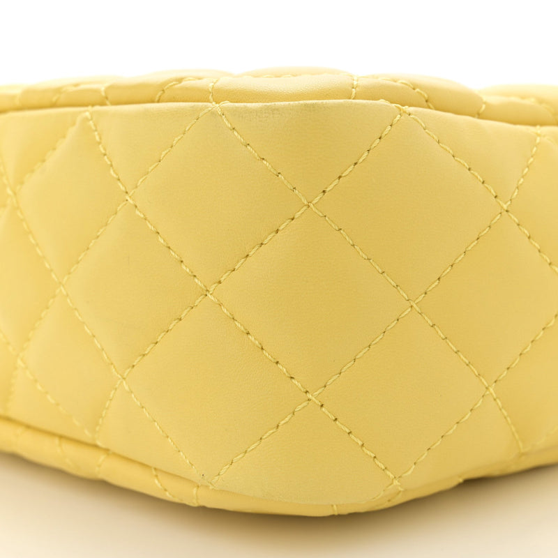 Calfskin Quilted Reissue Medium Camera