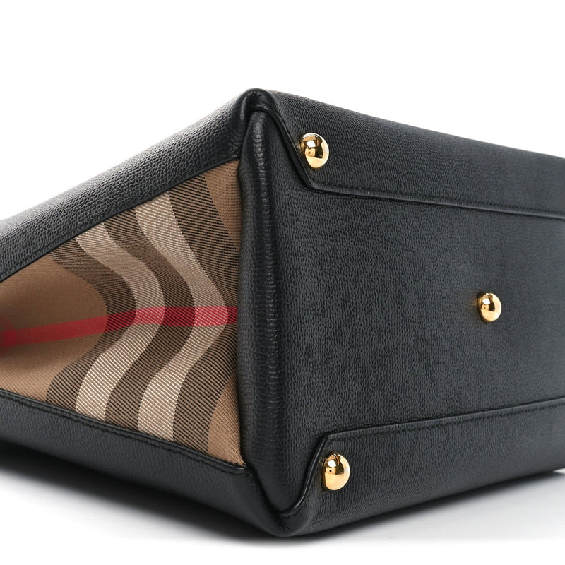 Grainy Calfskin House Check Medium