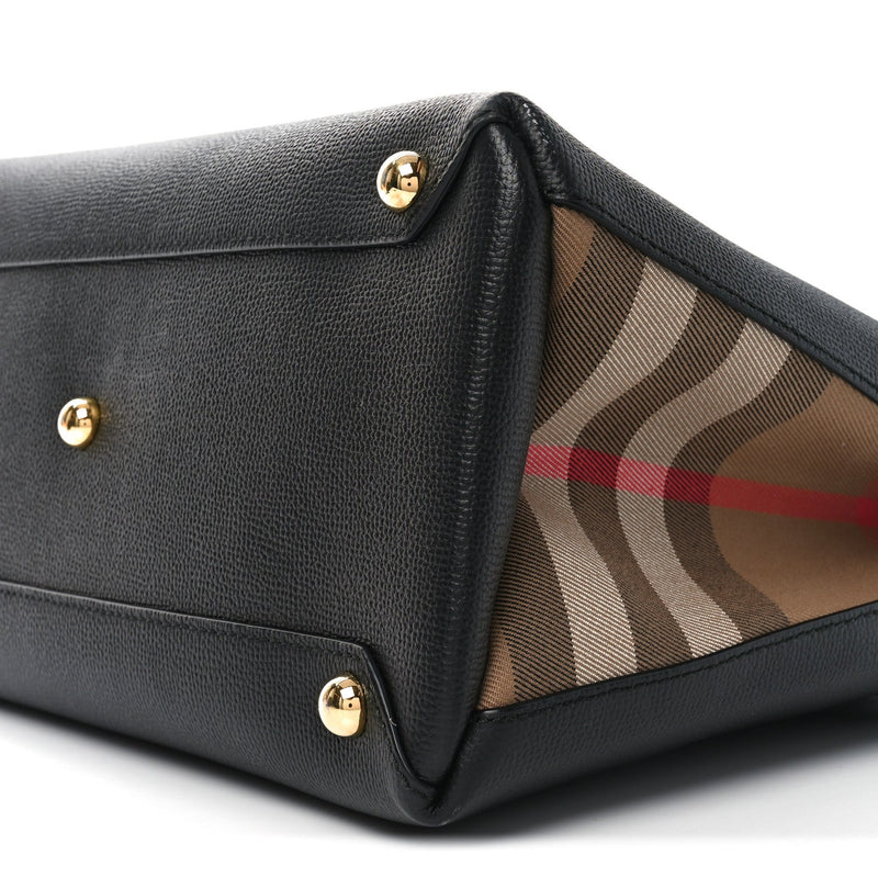 Grainy Calfskin House Check Medium