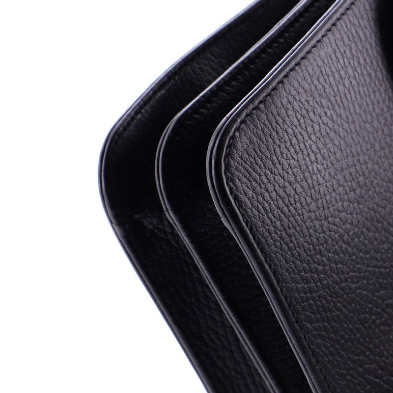 Interlocking Shoulder Bag Leather Medium