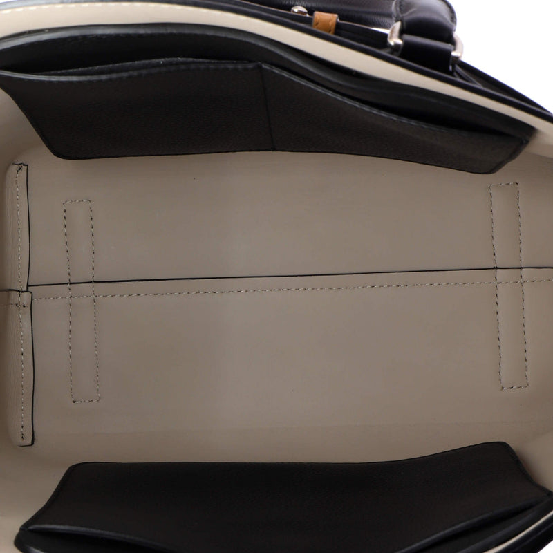 Belt Tote Leather Medium