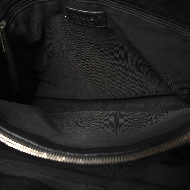 Caviar Quilted Grand Shopping Tote Gst