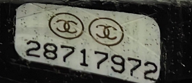 Cc Ski Round Clutch With Chain Goatskin