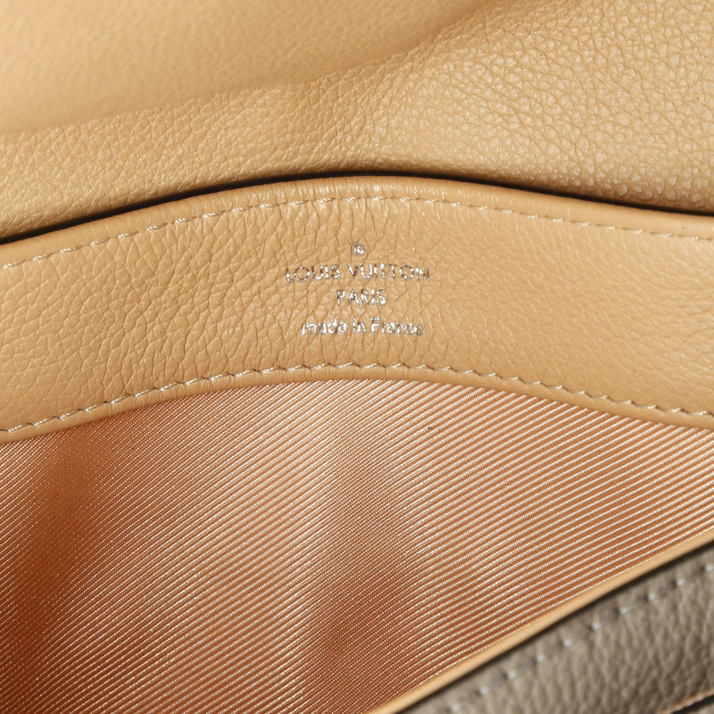 Lockme Ii Handbag Leather Bb