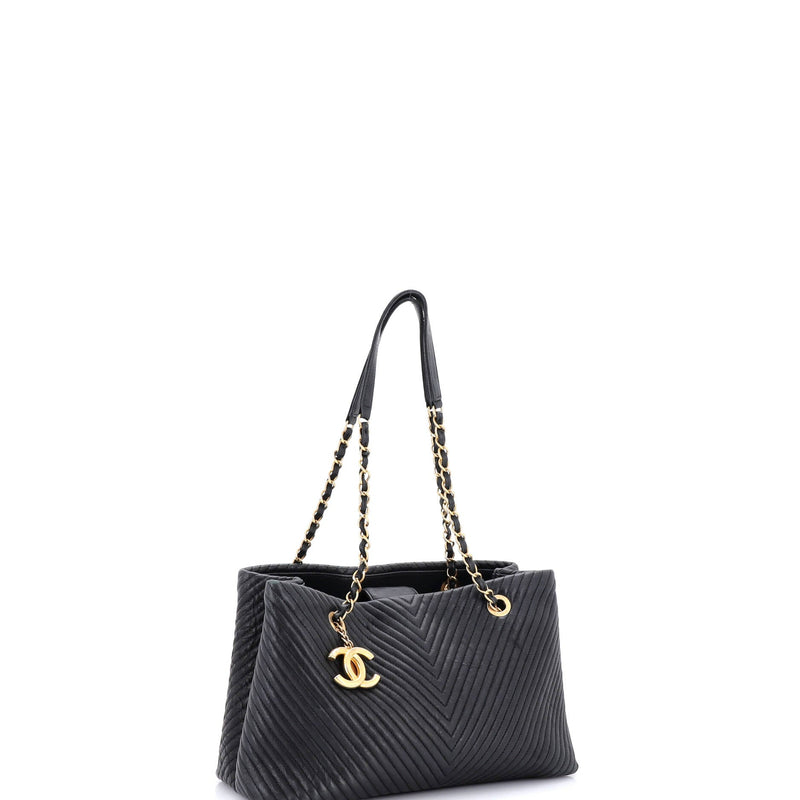 Medallion Charm Tote Chevron Wrinkled