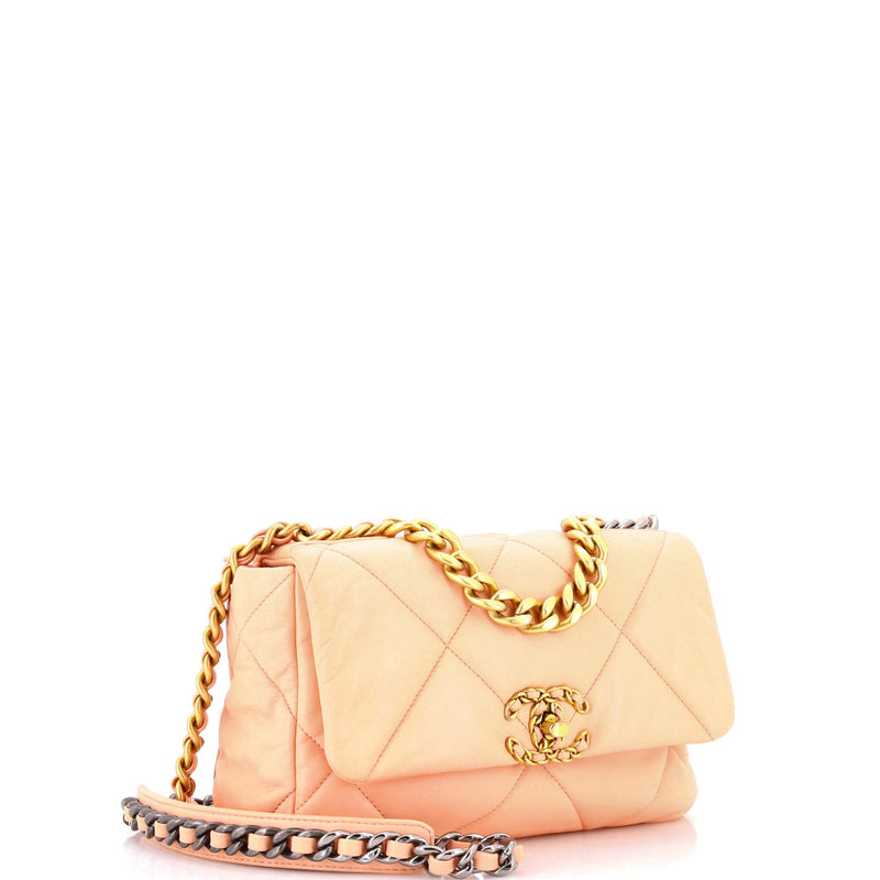 19 Flap Bag Quilted Leather Medium