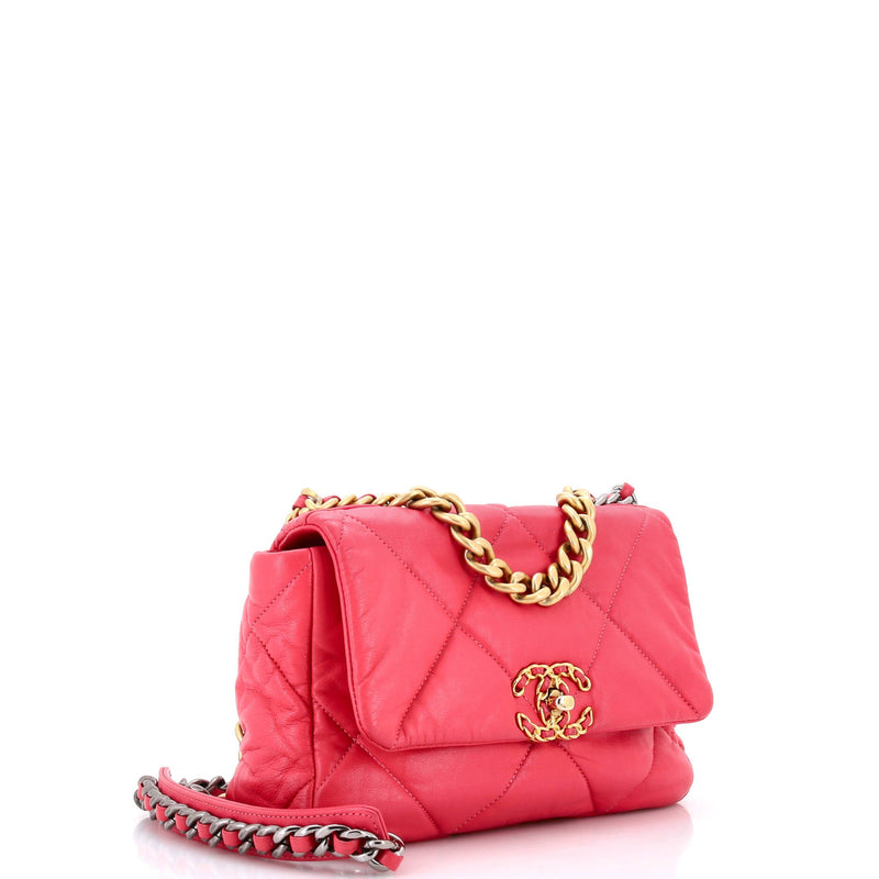 19 Flap Bag Quilted Leather Medium