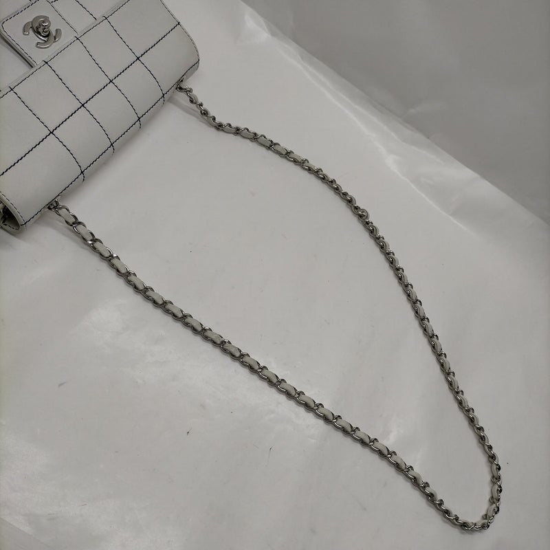 No Tariff Chanel Shoulder Bag White