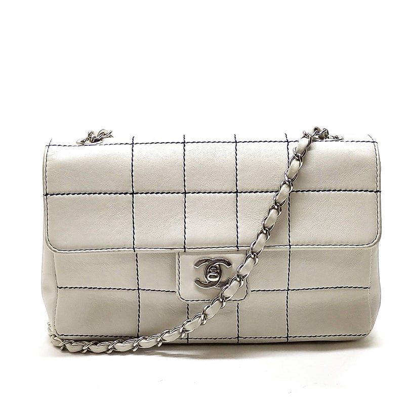 No Tariff Chanel Shoulder Bag White