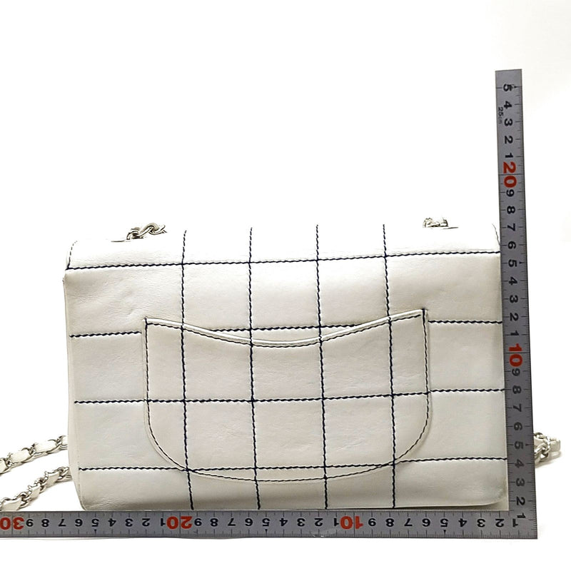 No Tariff Chanel Shoulder Bag White