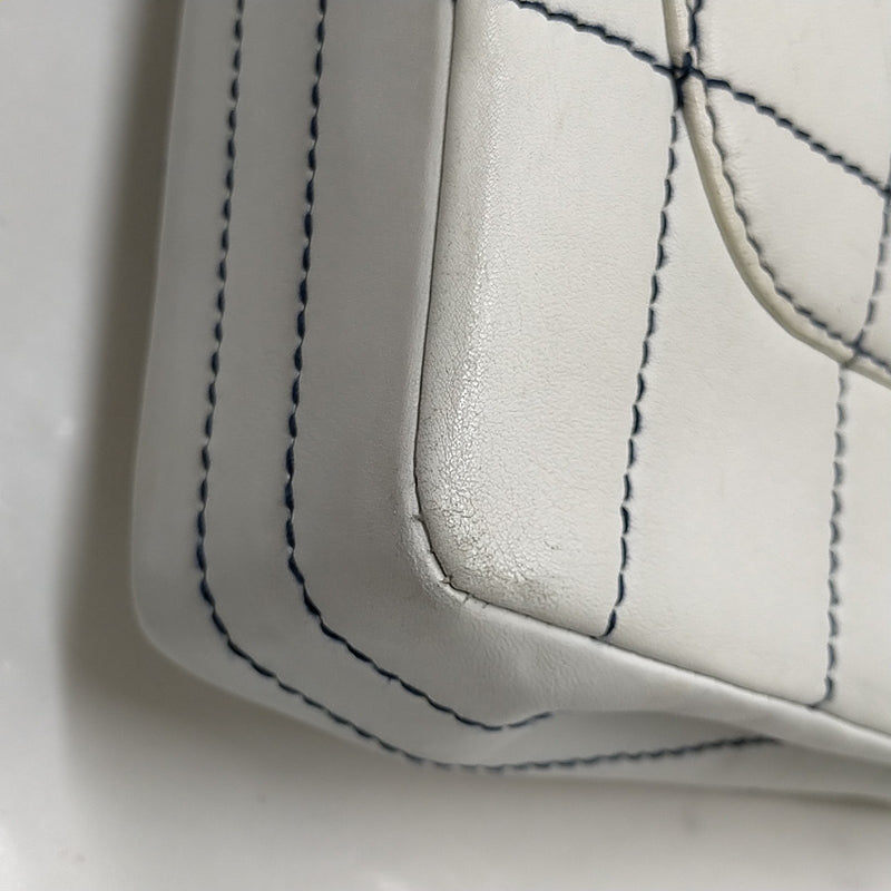 No Tariff Chanel Shoulder Bag White
