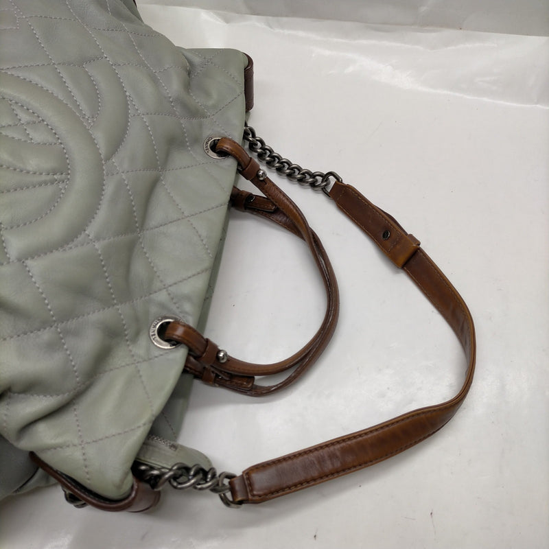 No Tariff Chanel Shoulder Bag Gray