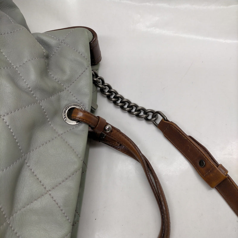 No Tariff Chanel Shoulder Bag Gray