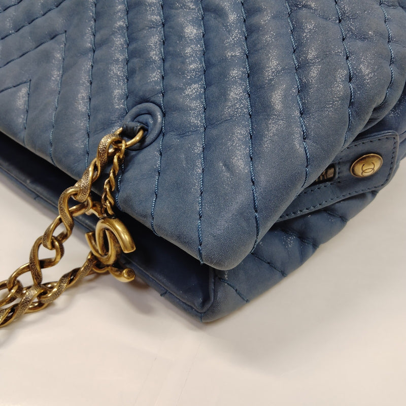 No Tariff Chanel Tote Bag Blue Leather