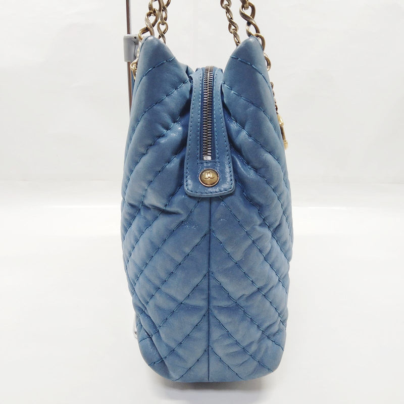 No Tariff Chanel Tote Bag Blue Leather