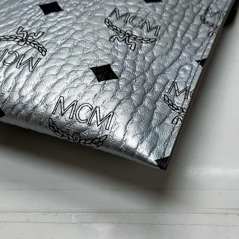 No Tariff Mcm Clutch Bag Silver Pvc