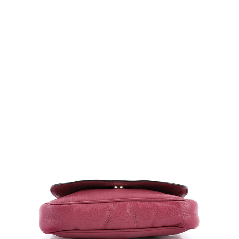 Soho Chain Crossbody Bag Leather Medium