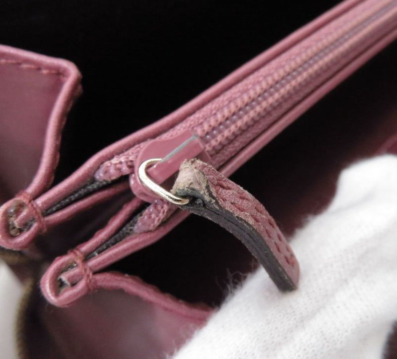 Gucci Gg Canvas Leather Zip Around