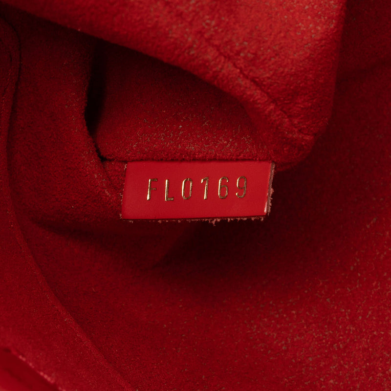 Locky Handbag Epi Leather Bb