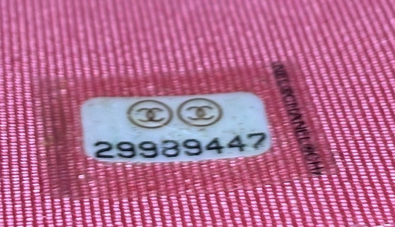 Vertical Classic Vanity Case With Chain