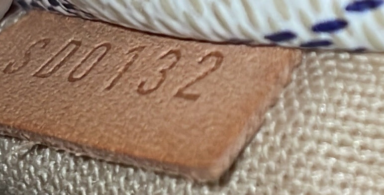 Totally Handbag Damier Pm