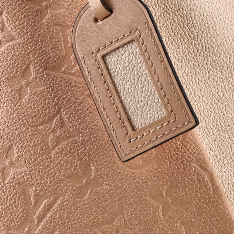 V Tote Empreinte Leather Mm