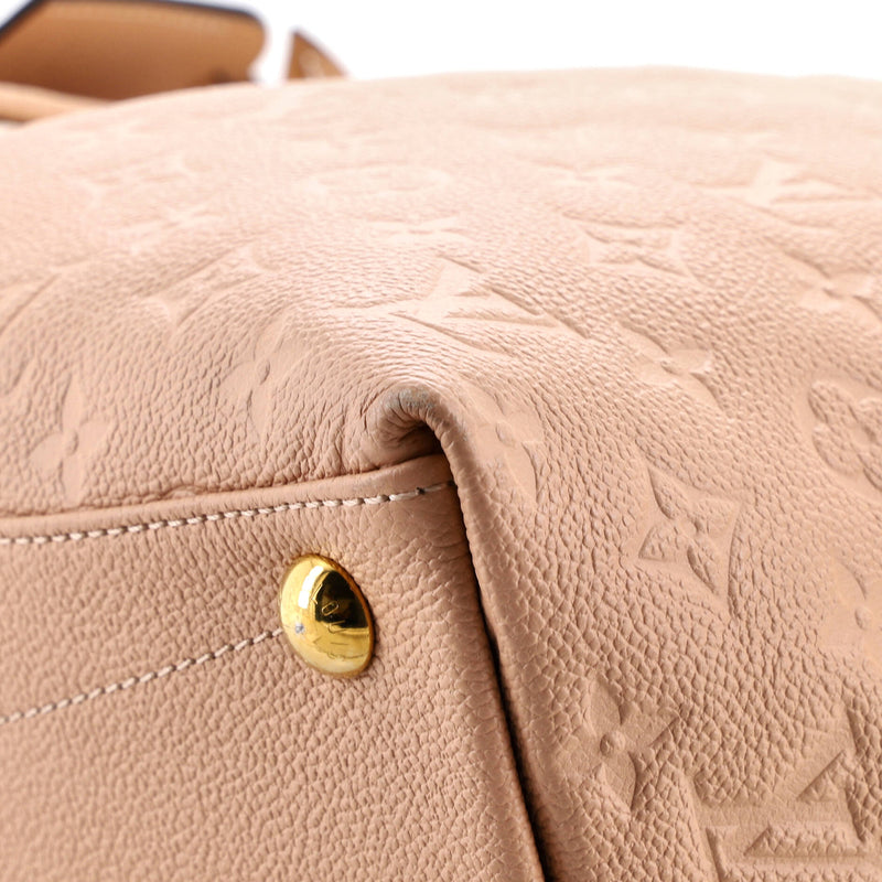 V Tote Empreinte Leather Mm