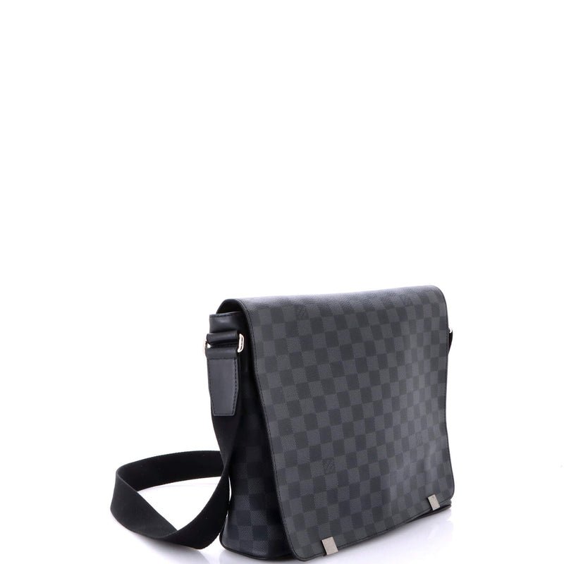 District Nm Messenger Bag Damier
