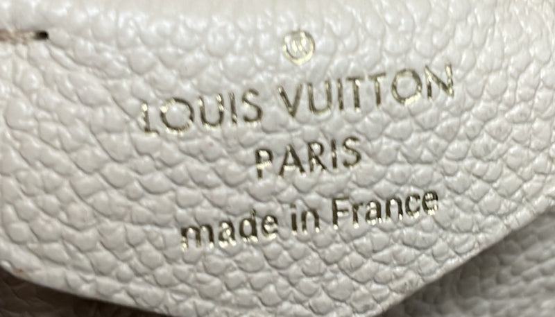 Easy Pouch On Strap Empreinte Leather