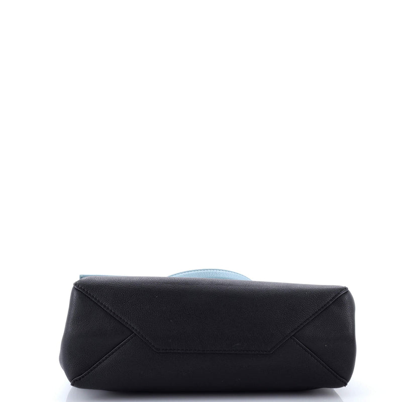 Lockme Ii Handbag Leather