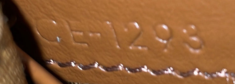 Triomphe Envelope Wallet On Chain