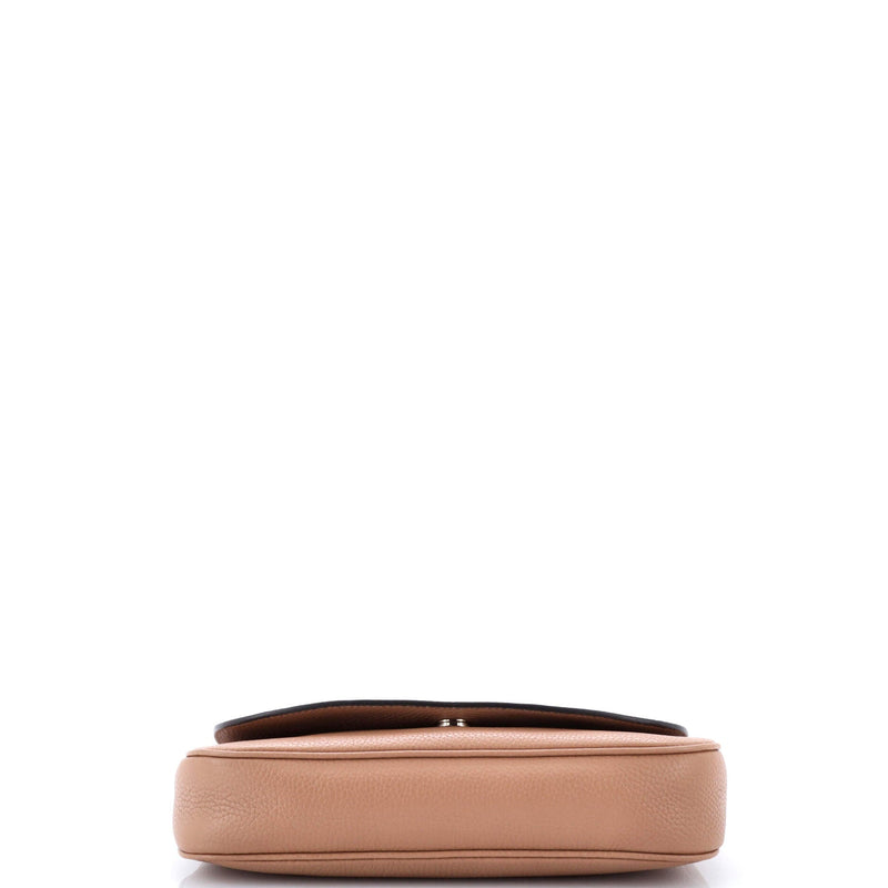 Soho Chain Crossbody Bag Leather Medium