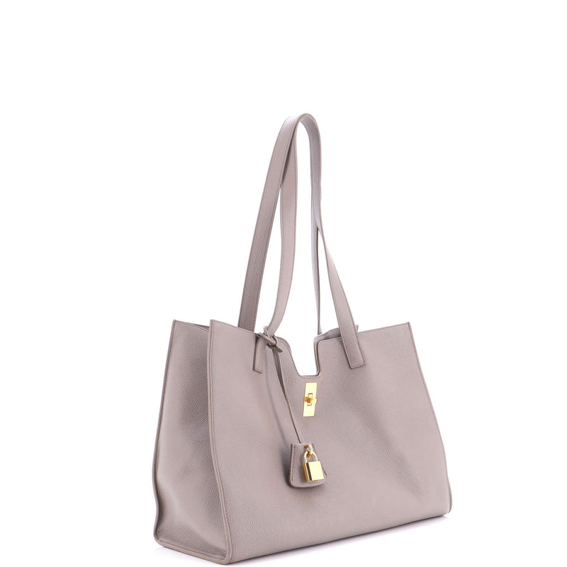 Cabas 16 Bag Grainy Calfskin