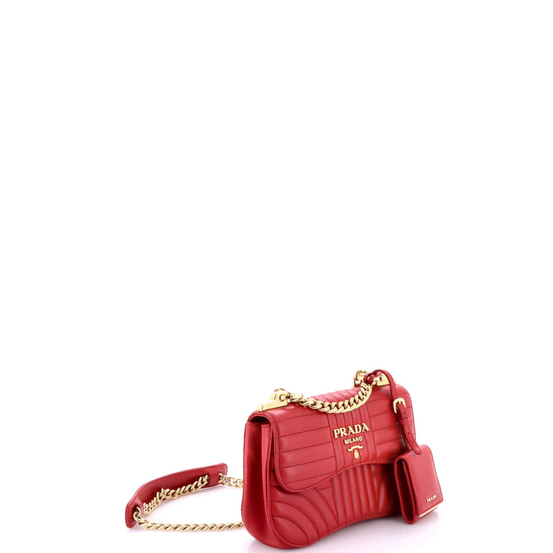 Curved Flap Chain Shoulder Bag Diagramme