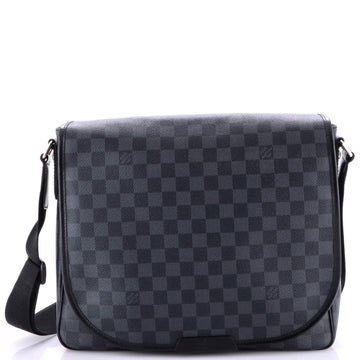 Daniel Messenger Bag Damier Graphite Mm