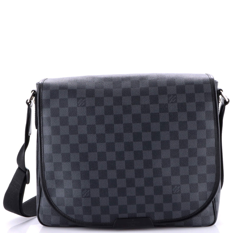 Daniel Messenger Bag Damier Graphite Mm