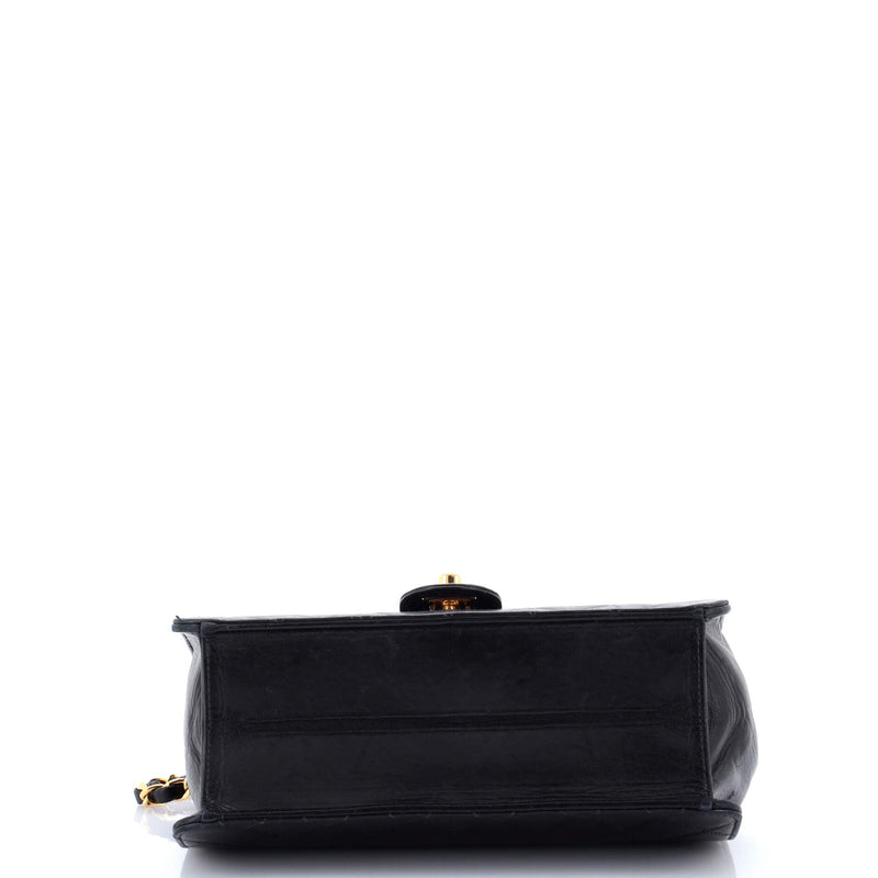 Vintage Clutch With Chain Quilted