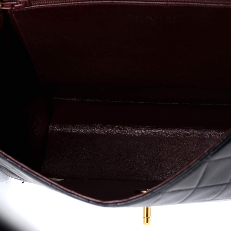 Vintage Clutch With Chain Quilted